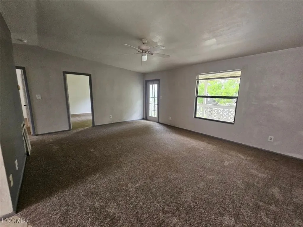 626 SE 13th Court Cape Coral FL 33990