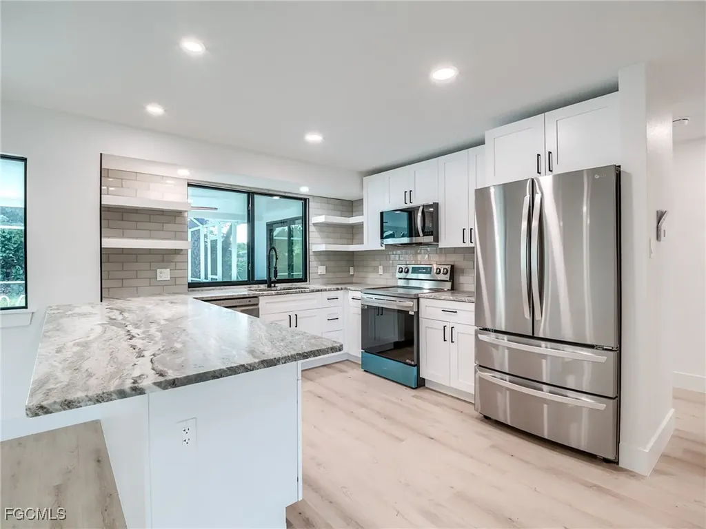 658 Donax Street Sanibel FL 33957