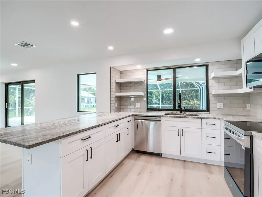 658 Donax Street Sanibel FL 33957