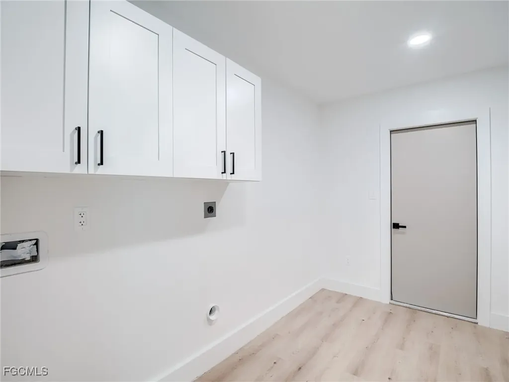 658 Donax Street Sanibel FL 33957