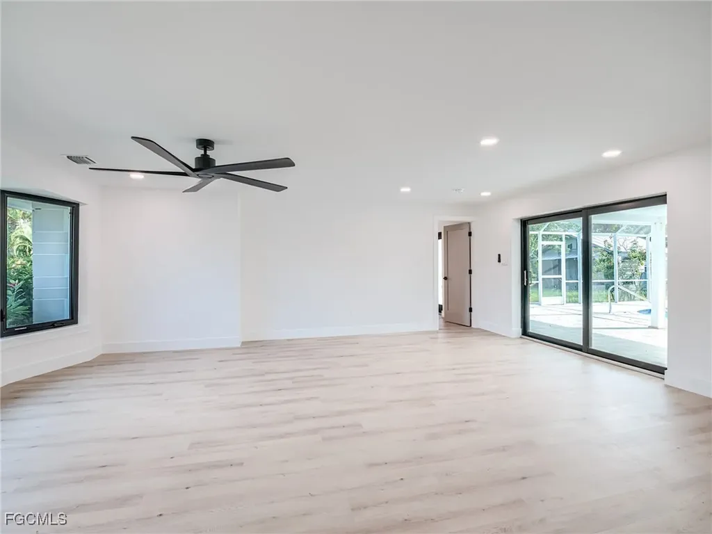 658 Donax Street Sanibel FL 33957