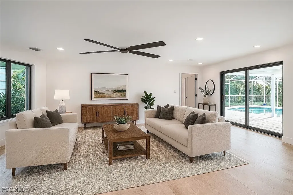 658 Donax Street Sanibel FL 33957