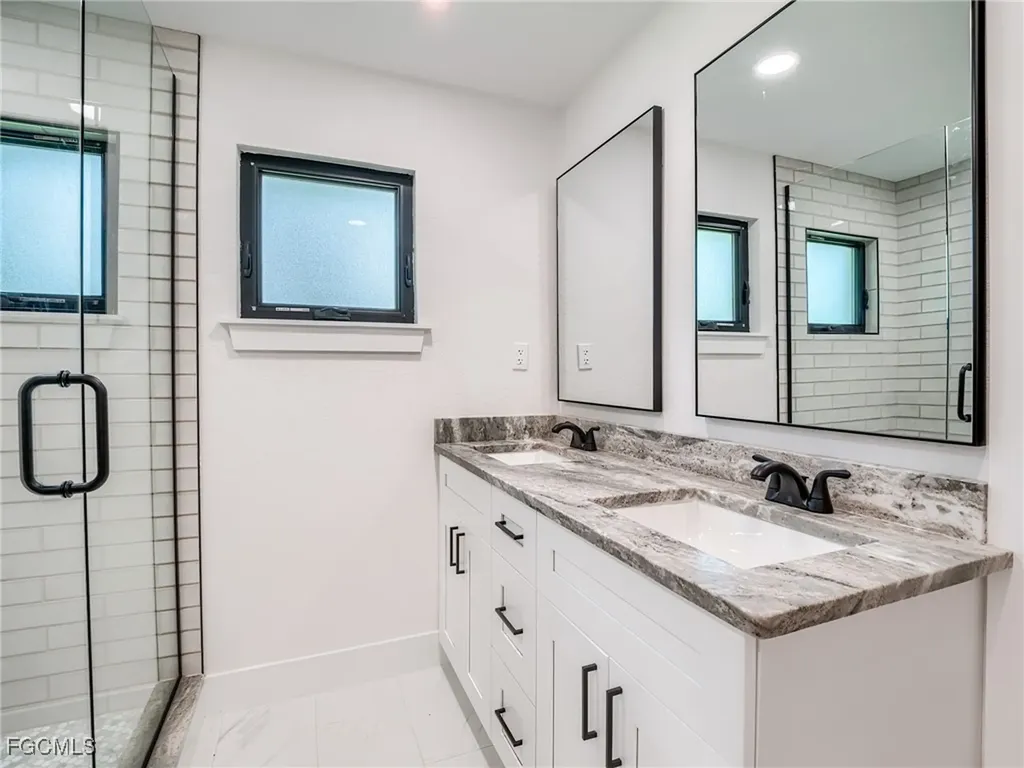 658 Donax Street Sanibel FL 33957