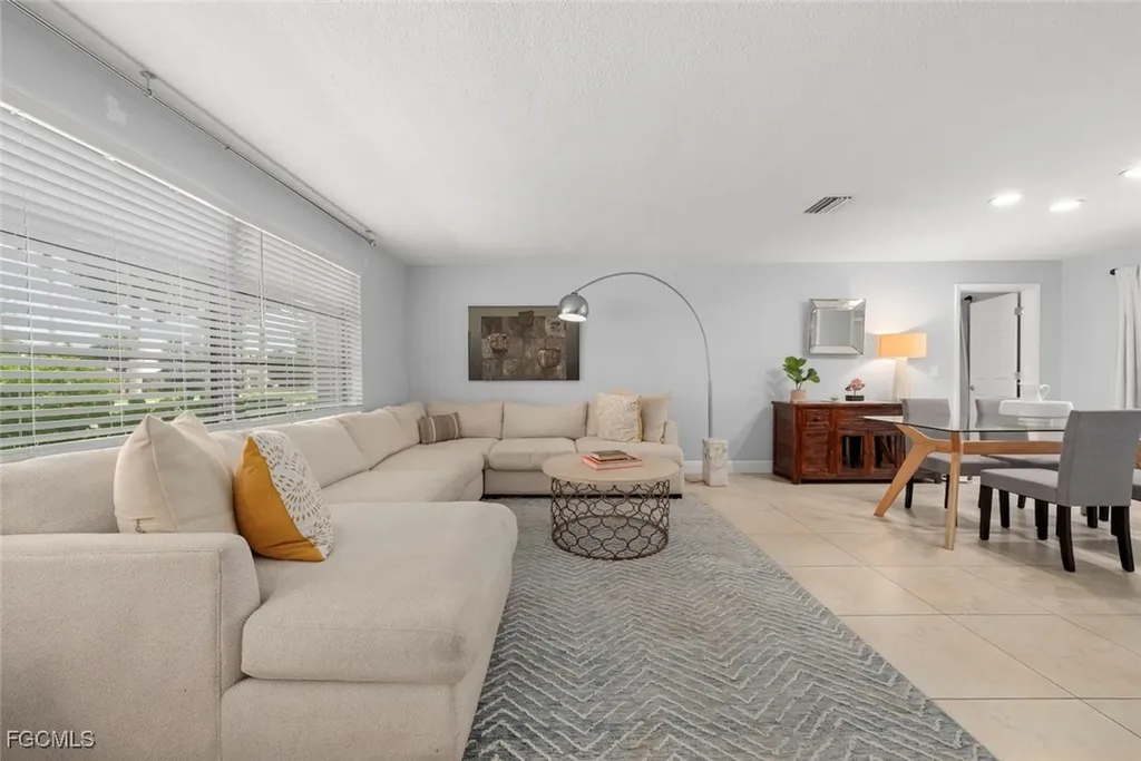 12150 Mcgregor Boulevard Fort Myers FL 33919