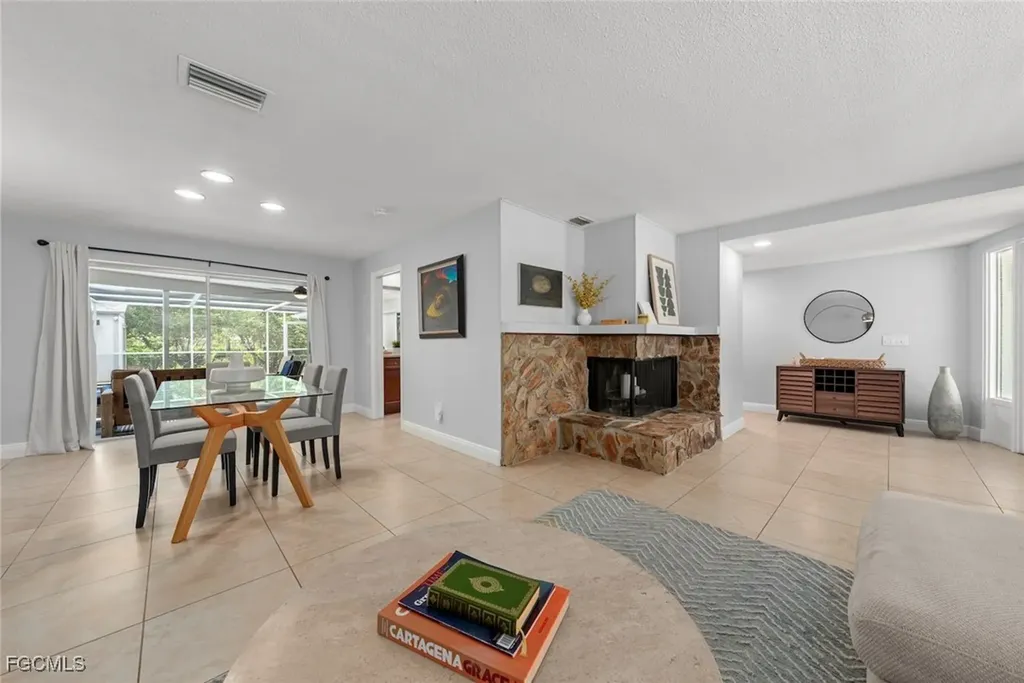 12150 Mcgregor Boulevard Fort Myers FL 33919