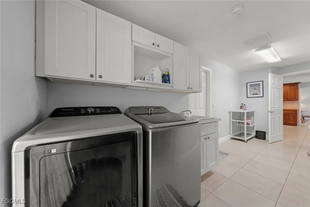 12150 Mcgregor Boulevard Fort Myers FL 33919