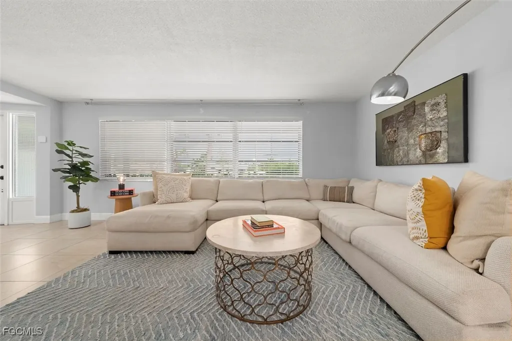 12150 Mcgregor Boulevard Fort Myers FL 33919