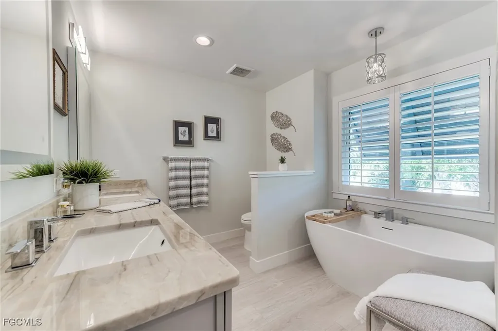 9056 Mockingbird Drive Sanibel FL 33957