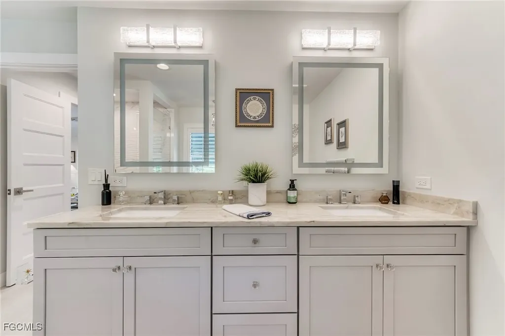 9056 Mockingbird Drive Sanibel FL 33957