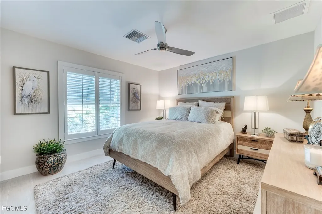 9056 Mockingbird Drive Sanibel FL 33957
