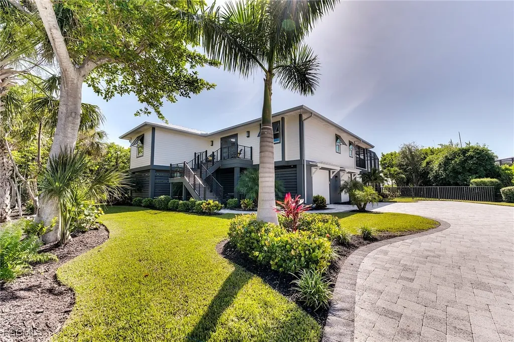 9056 Mockingbird Drive Sanibel FL 33957