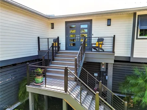 9056 Mockingbird Drive Sanibel FL 33957
