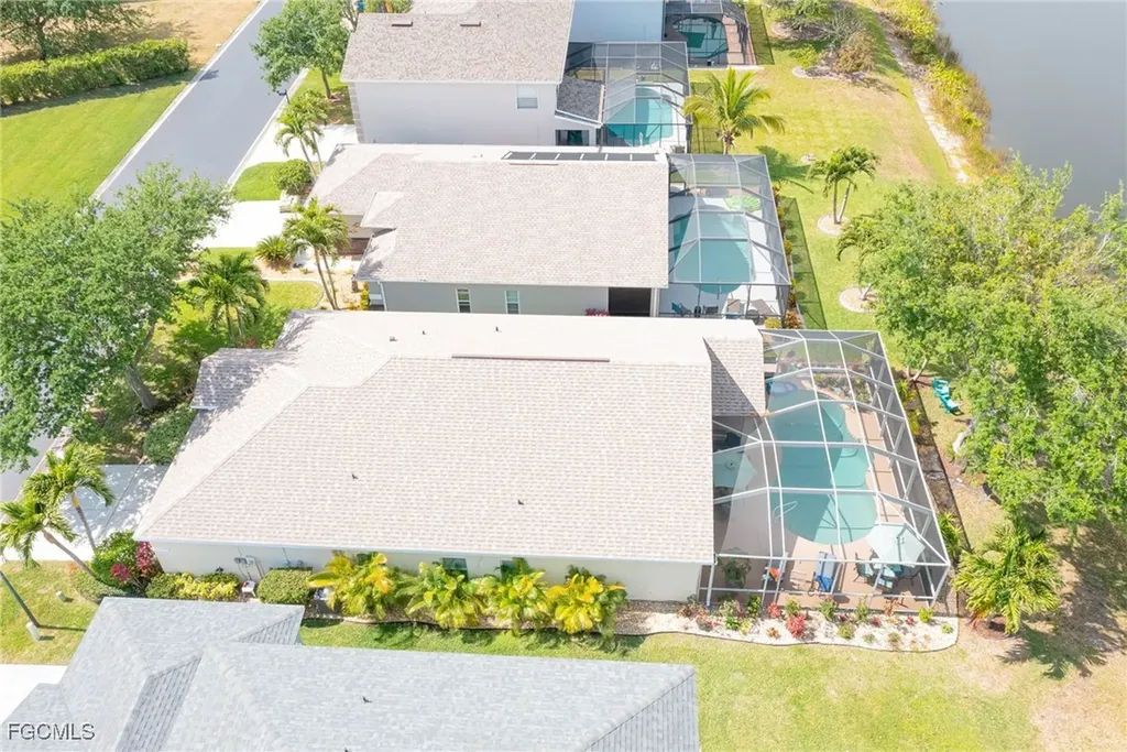 9005 Falcon Pointe Loop Fort Myers FL 33912