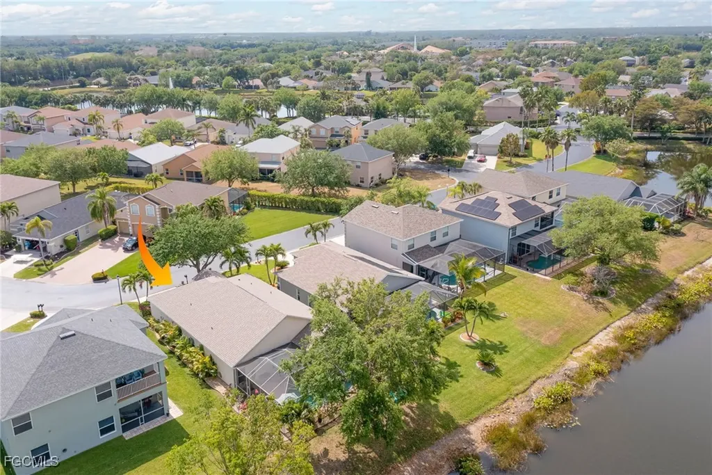9005 Falcon Pointe Loop Fort Myers FL 33912