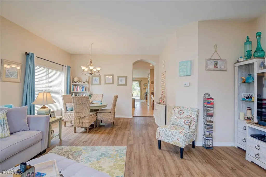 9005 Falcon Pointe Loop Fort Myers FL 33912