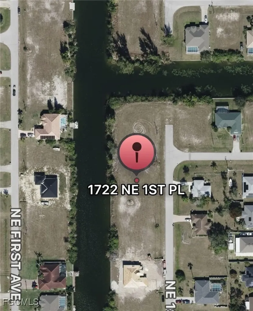 1722 NE 1st Place Cape Coral FL 33909