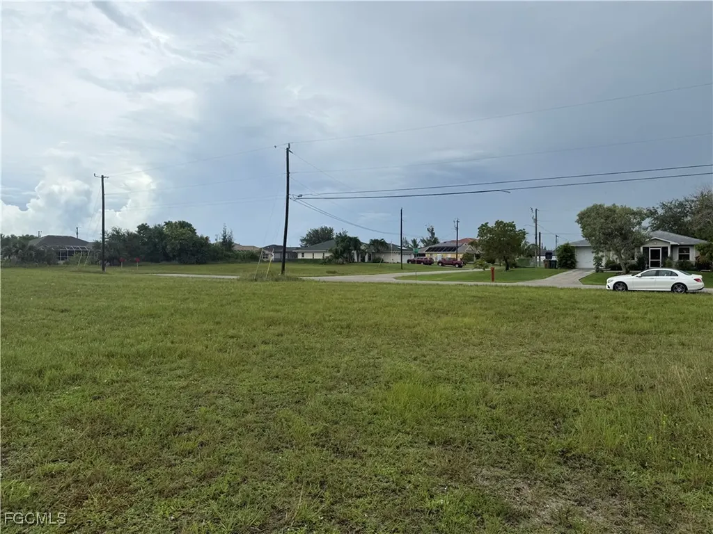 1722 NE 1st Place Cape Coral FL 33909