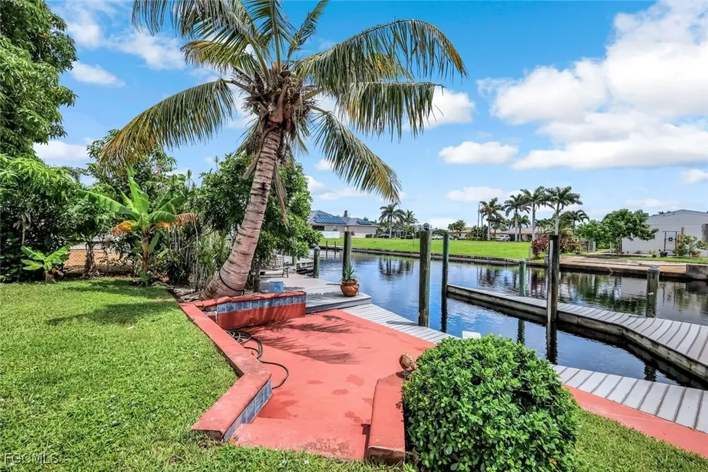 5333 Cocoa Court Cape Coral FL 33904