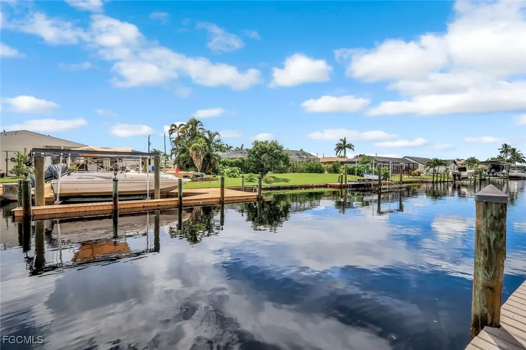 5333 Cocoa Court Cape Coral FL 33904