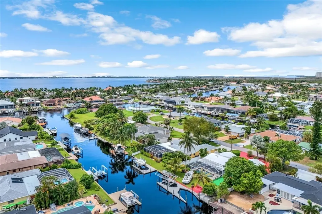 5333 Cocoa Court Cape Coral FL 33904