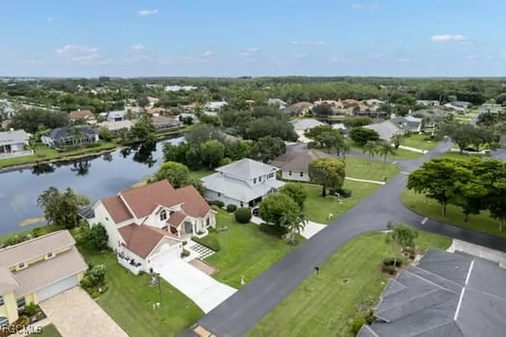 6748 Willow Lake Circle Fort Myers FL 33966