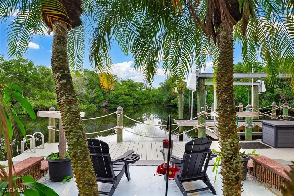 1771 Coral Way North Fort Myers FL 33917