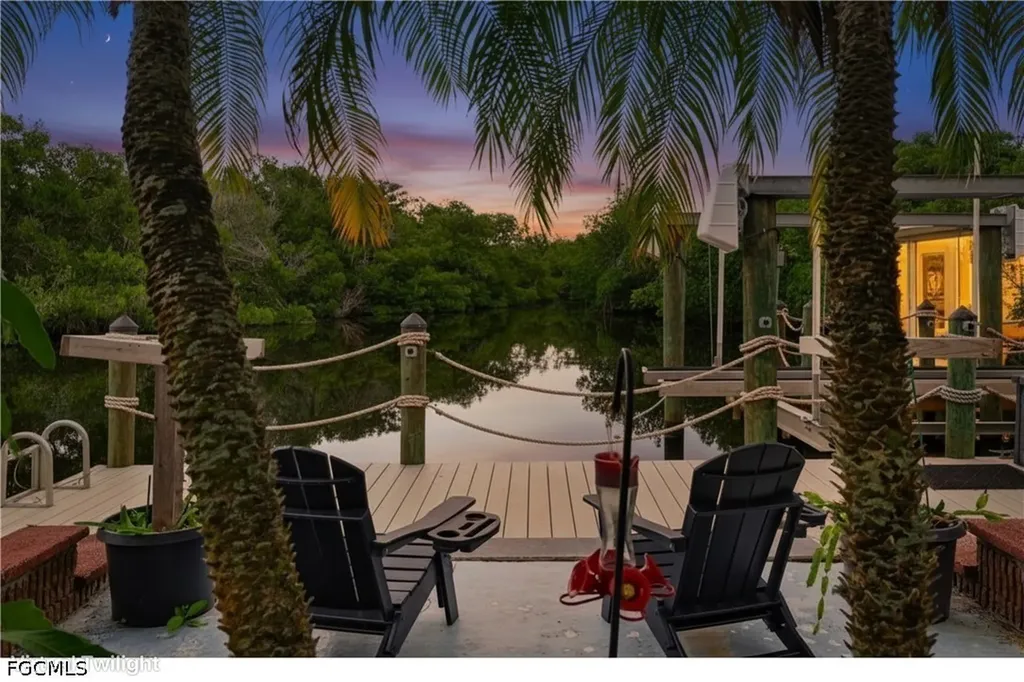 1771 Coral Way North Fort Myers FL 33917