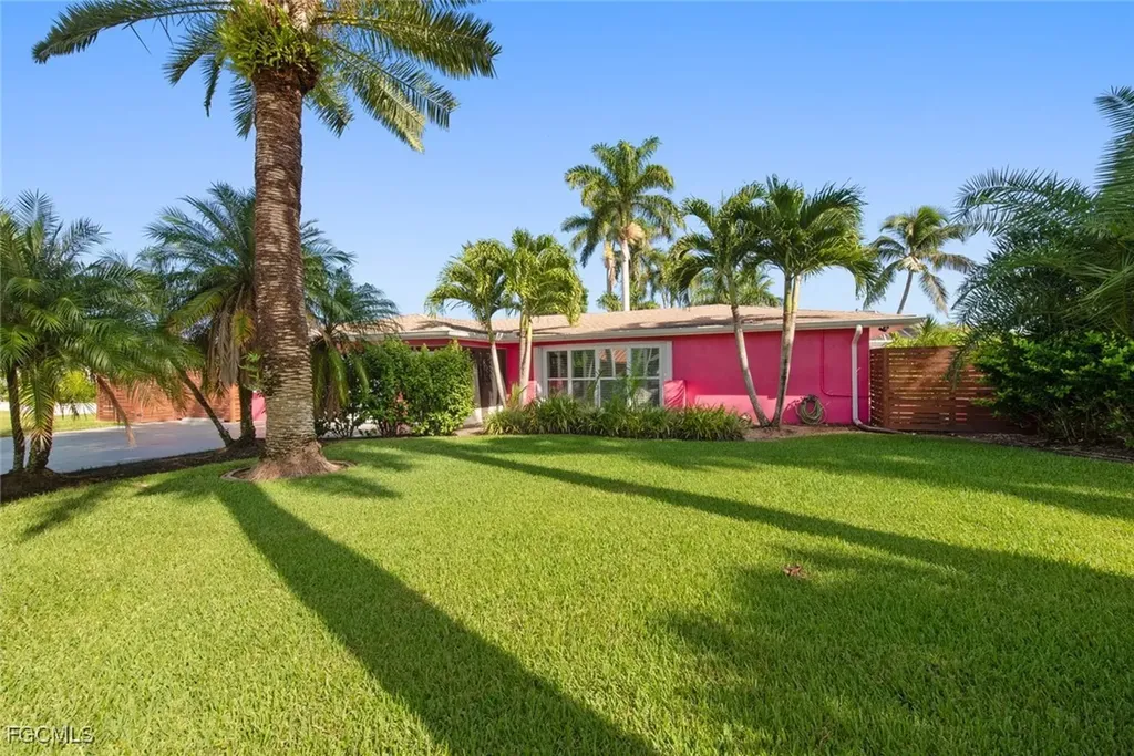 1771 Coral Way North Fort Myers FL 33917
