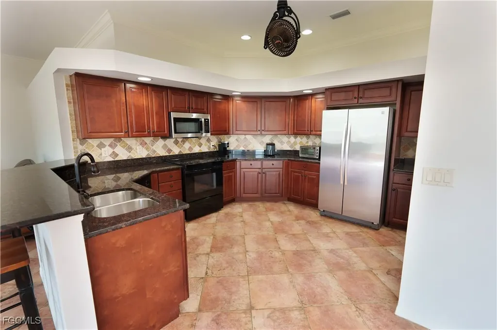 5409 SW 25th Court Cape Coral FL 33914