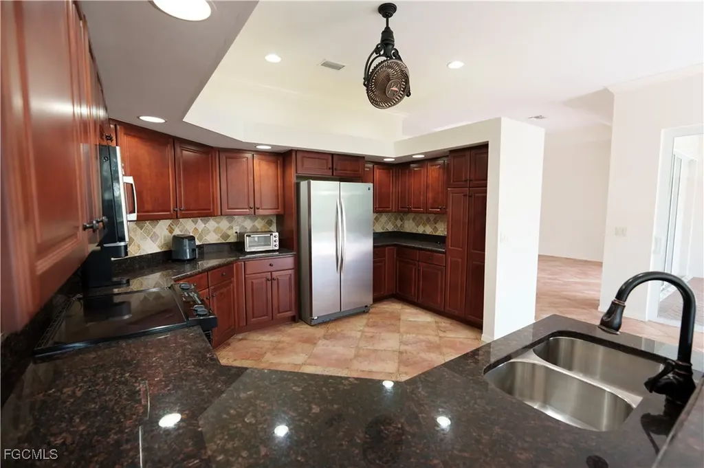 5409 SW 25th Court Cape Coral FL 33914