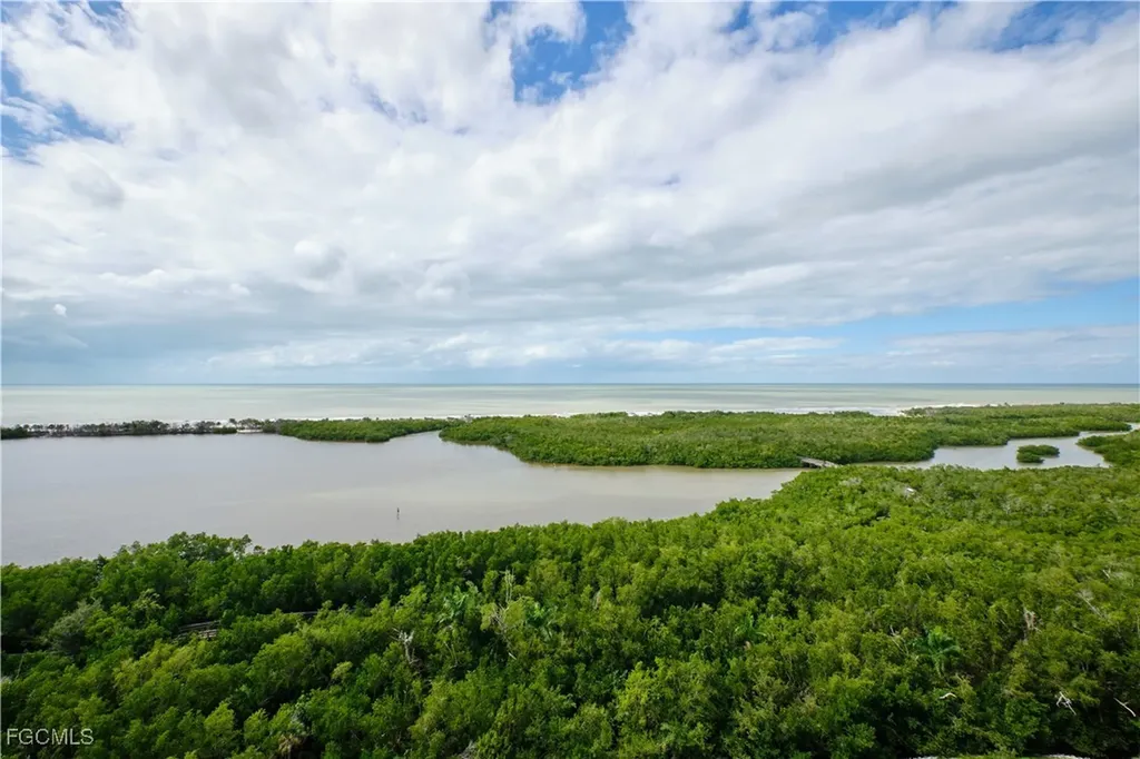 5550 Heron Point Drive Naples FL 34108