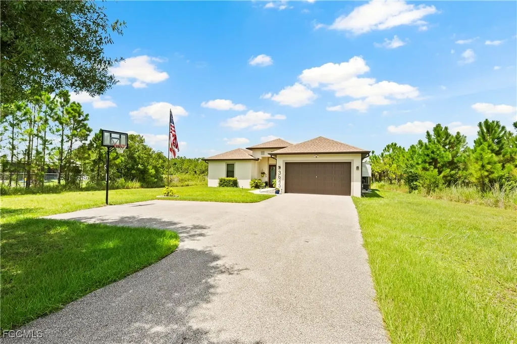 3645 62nd Avenue NE Naples FL 34120
