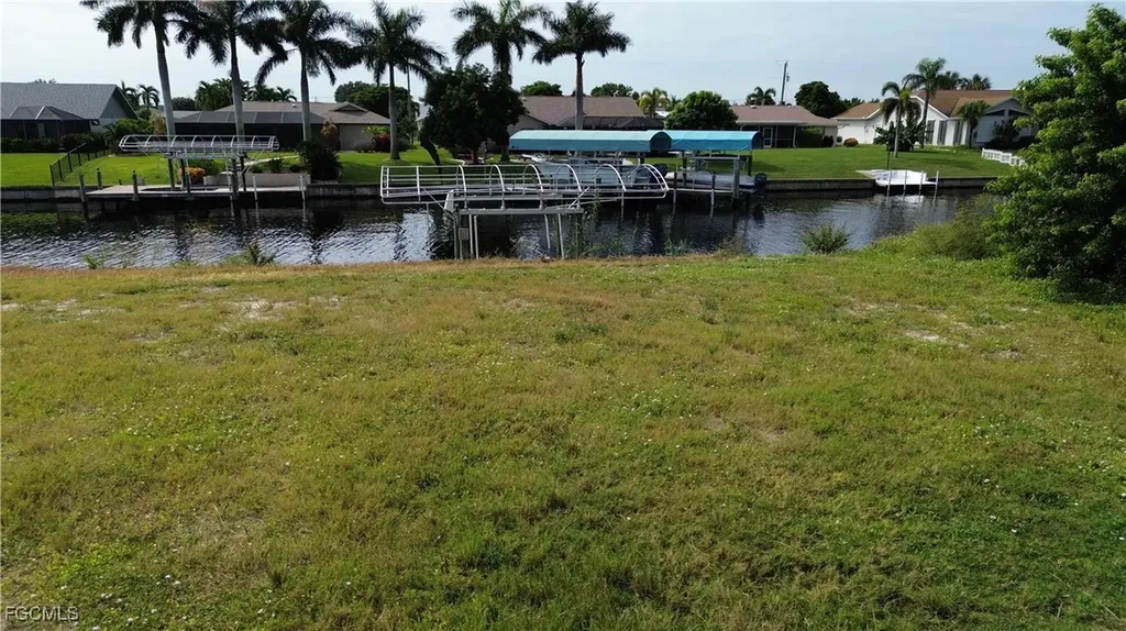 1142 SE 36th Street Cape Coral FL 33904