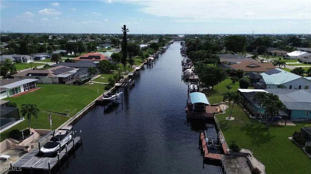 1142 SE 36th Street Cape Coral FL 33904