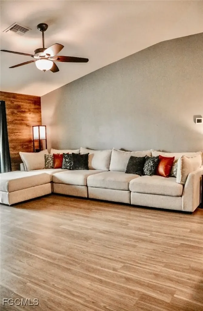 1511 NE 13th Street Cape Coral FL 33909