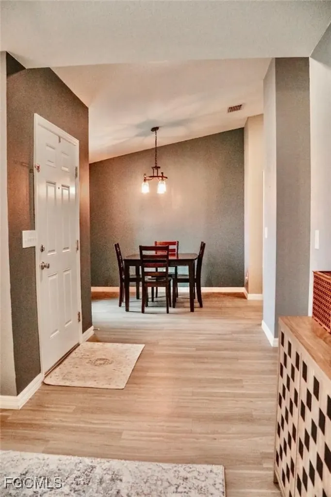 1511 NE 13th Street Cape Coral FL 33909