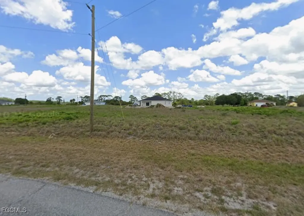 9050 Green Circle Labelle FL 33935