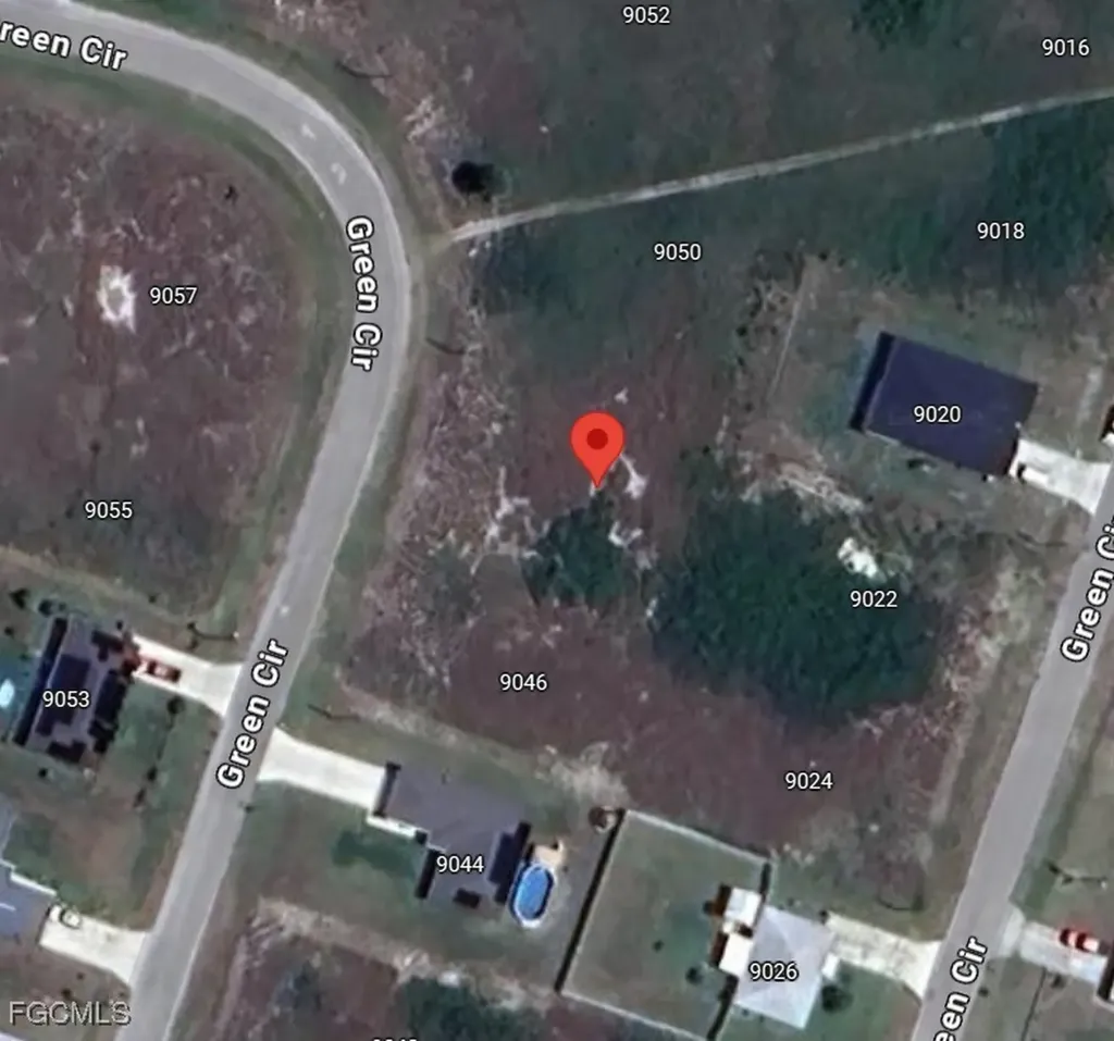 9048 Green Circle Labelle FL 33935