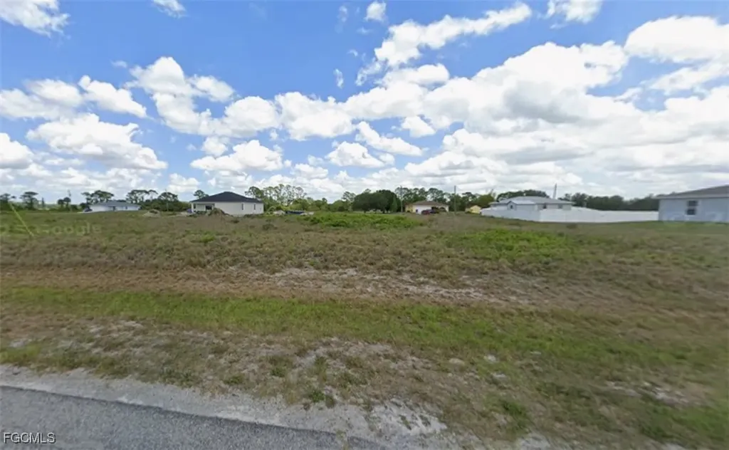9048 Green Circle Labelle FL 33935