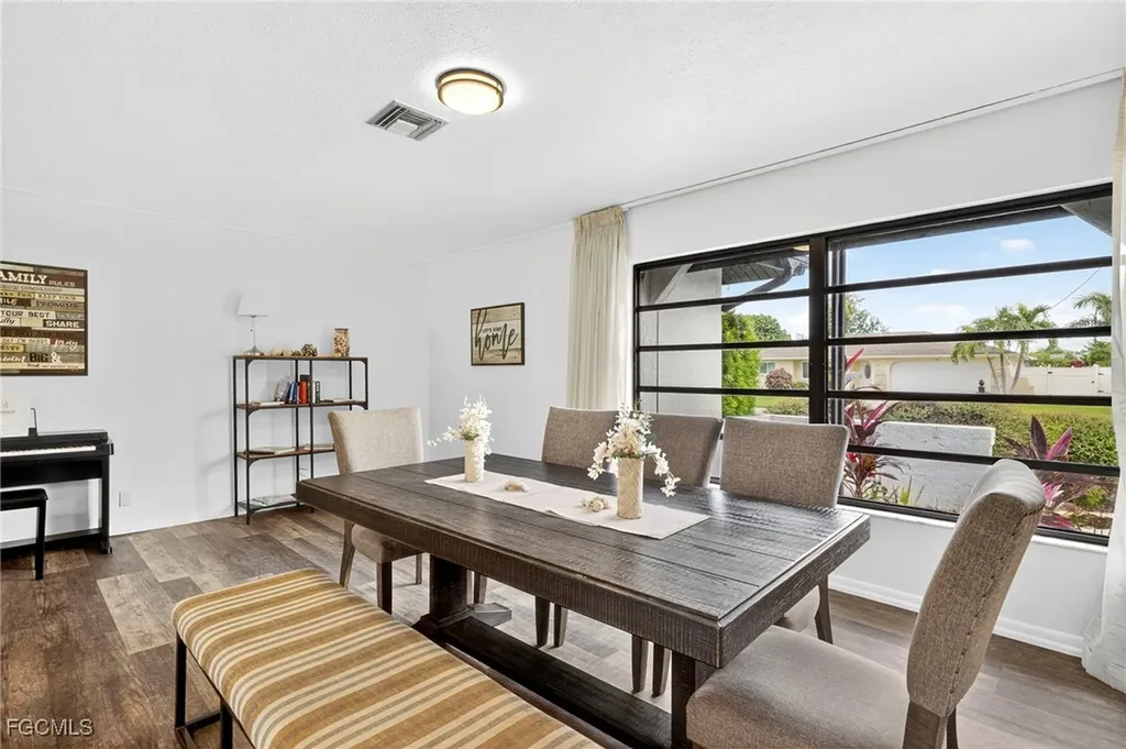 1104 SE 16th Terrace Cape Coral FL 33990