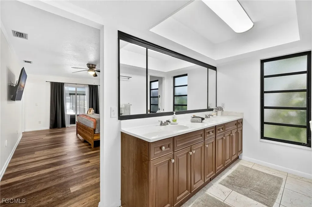 1104 SE 16th Terrace Cape Coral FL 33990