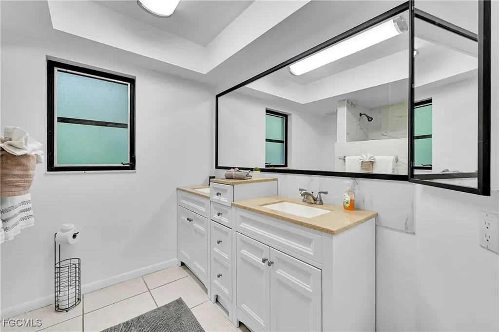 1104 SE 16th Terrace Cape Coral FL 33990