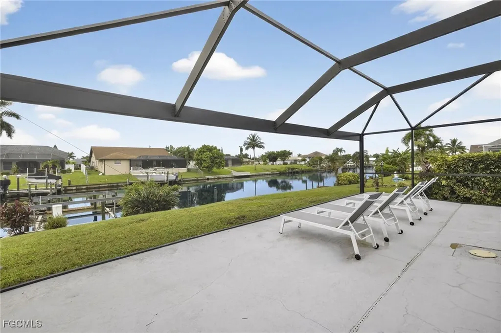 1104 SE 16th Terrace Cape Coral FL 33990
