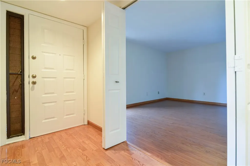 2063 W Lakeview Boulevard North Fort Myers FL 33903