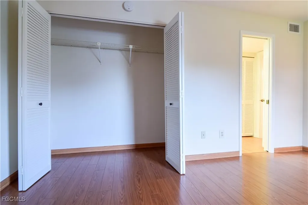 2063 W Lakeview Boulevard North Fort Myers FL 33903