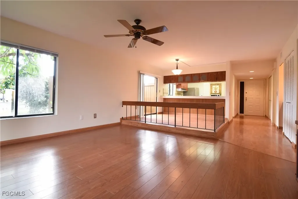 2063 W Lakeview Boulevard North Fort Myers FL 33903