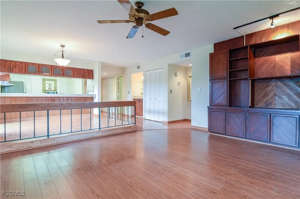 2063 W Lakeview Boulevard North Fort Myers FL 33903