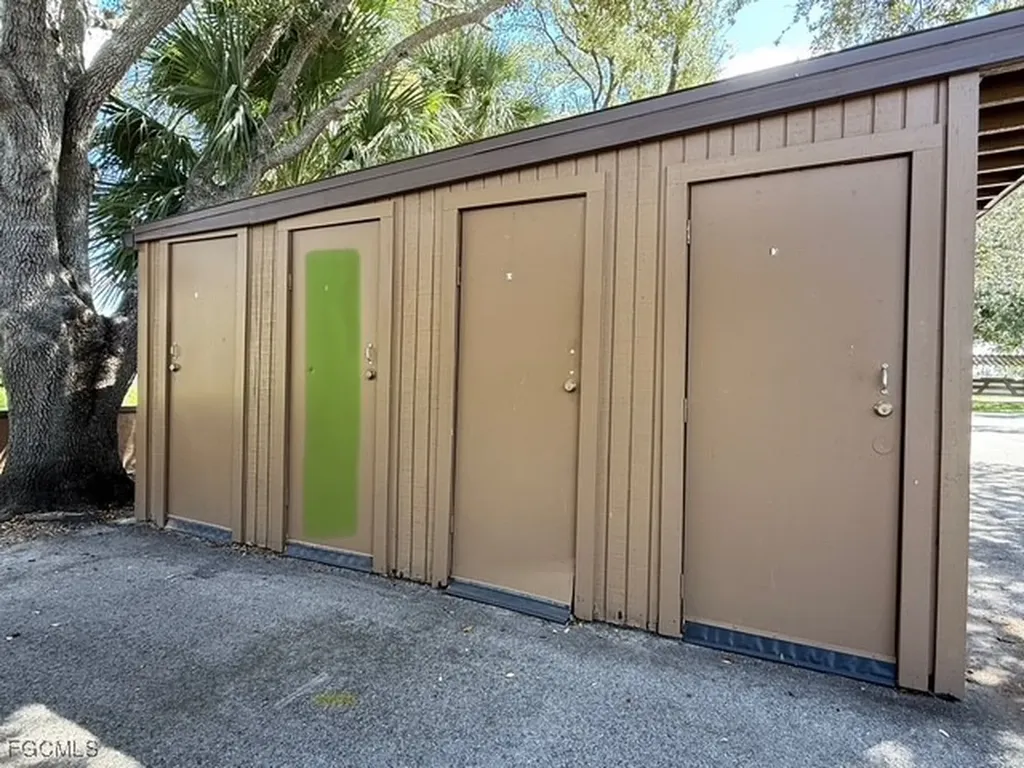 2063 W Lakeview Boulevard North Fort Myers FL 33903