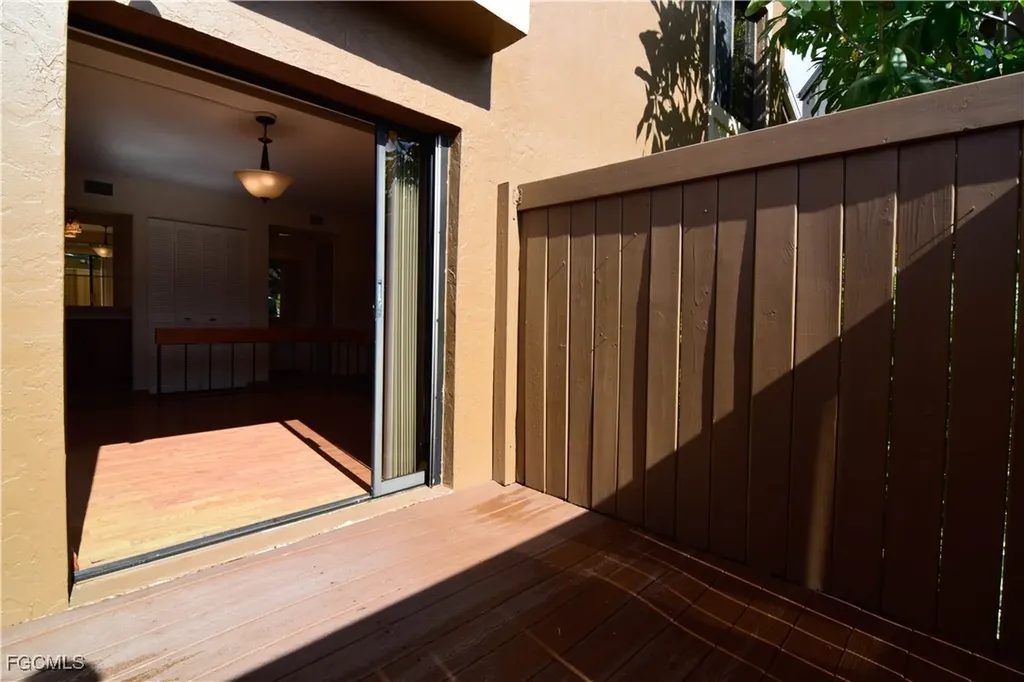 2063 W Lakeview Boulevard North Fort Myers FL 33903