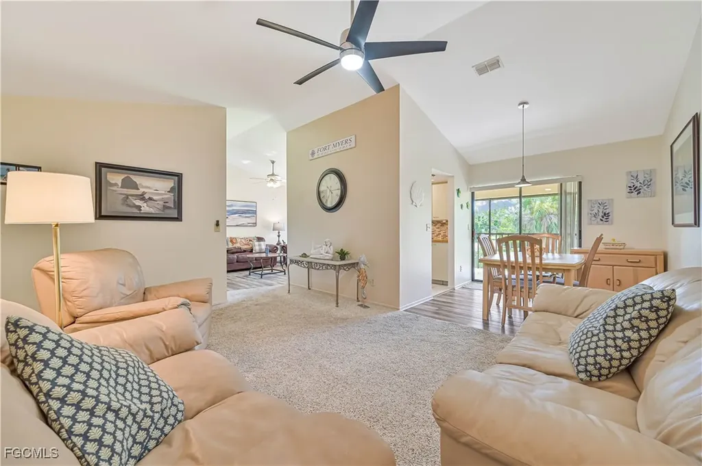 8366 Charter Club Circle Fort Myers FL 33919